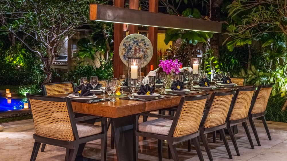 Villa Windu Sari - Grand dining pavilion